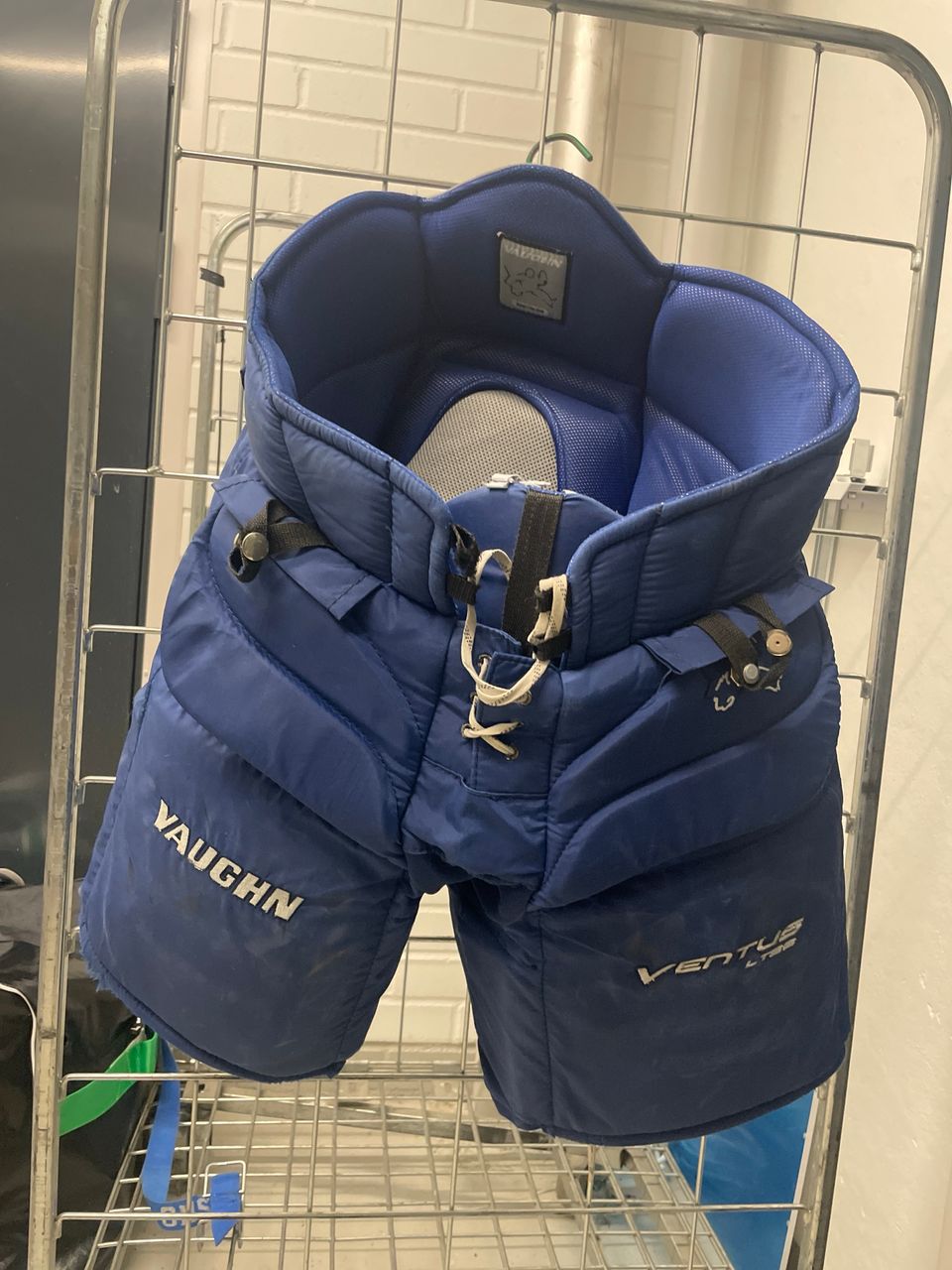 Vaughn maalivahdin housut Ventus lt88 Sr koko M