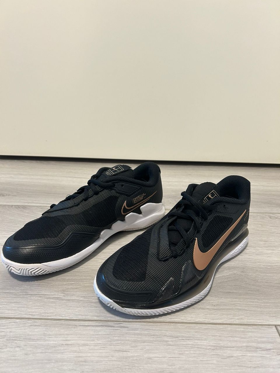 Nike tenniskengät, koko: 38,5