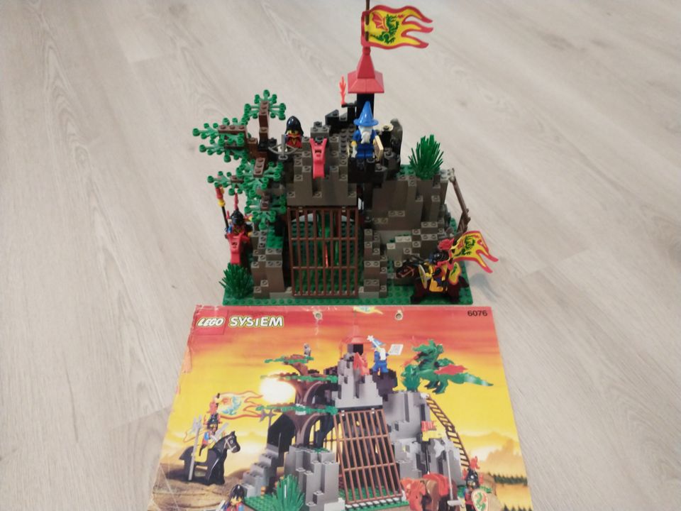 Lego "vintage" Dragon Knights Dark Dragon's Den 6076