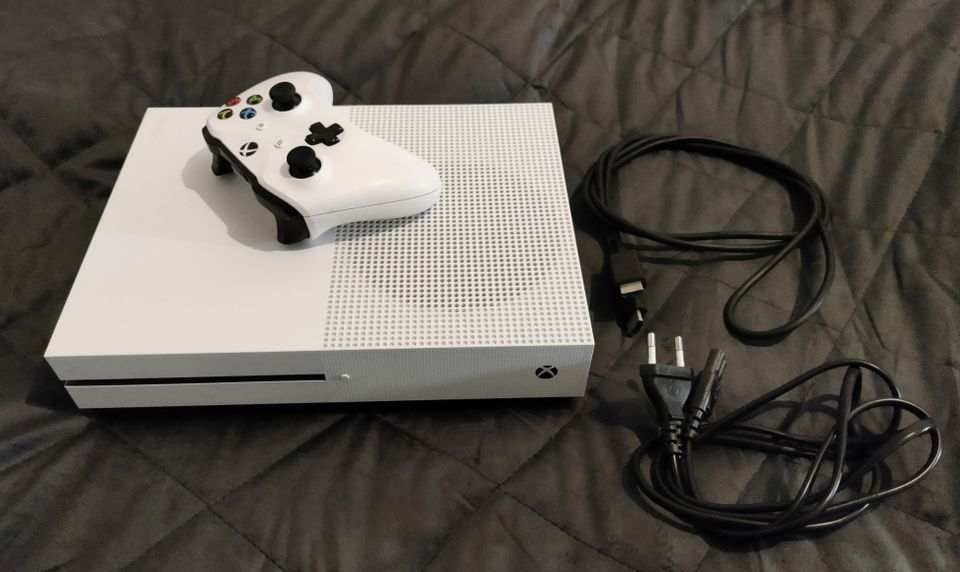 Xbox One S