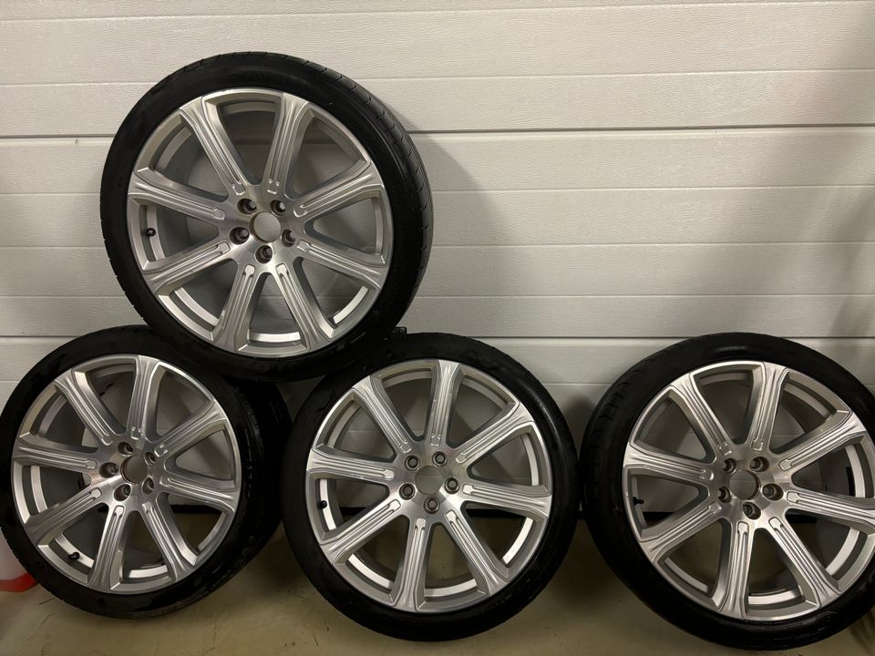 Volvo vanteet OEM R20x8,5+255/35R20 kesärenkaat