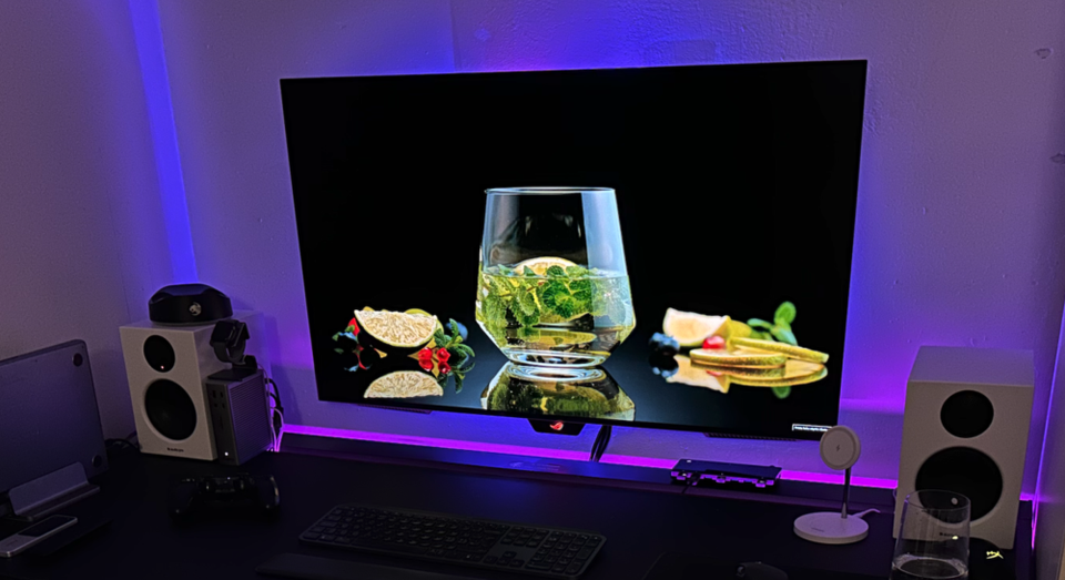 Asus ROG Swift OLED PG42UQ 42" 4K -pelinäyttö