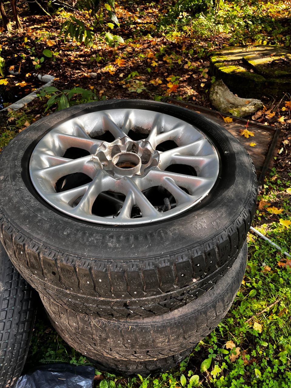 FORD Nastarenkaat 195/60R15