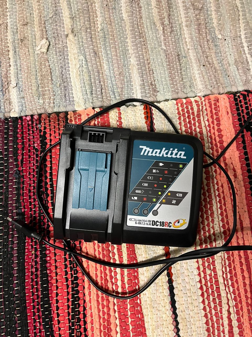 Makita 18v pikalaturi