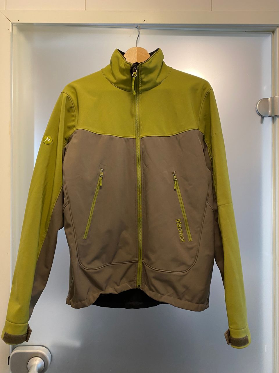 Marmot softshell takki. Koko m.