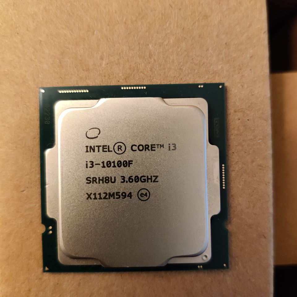 Intel i3-10100f + jäähdytin