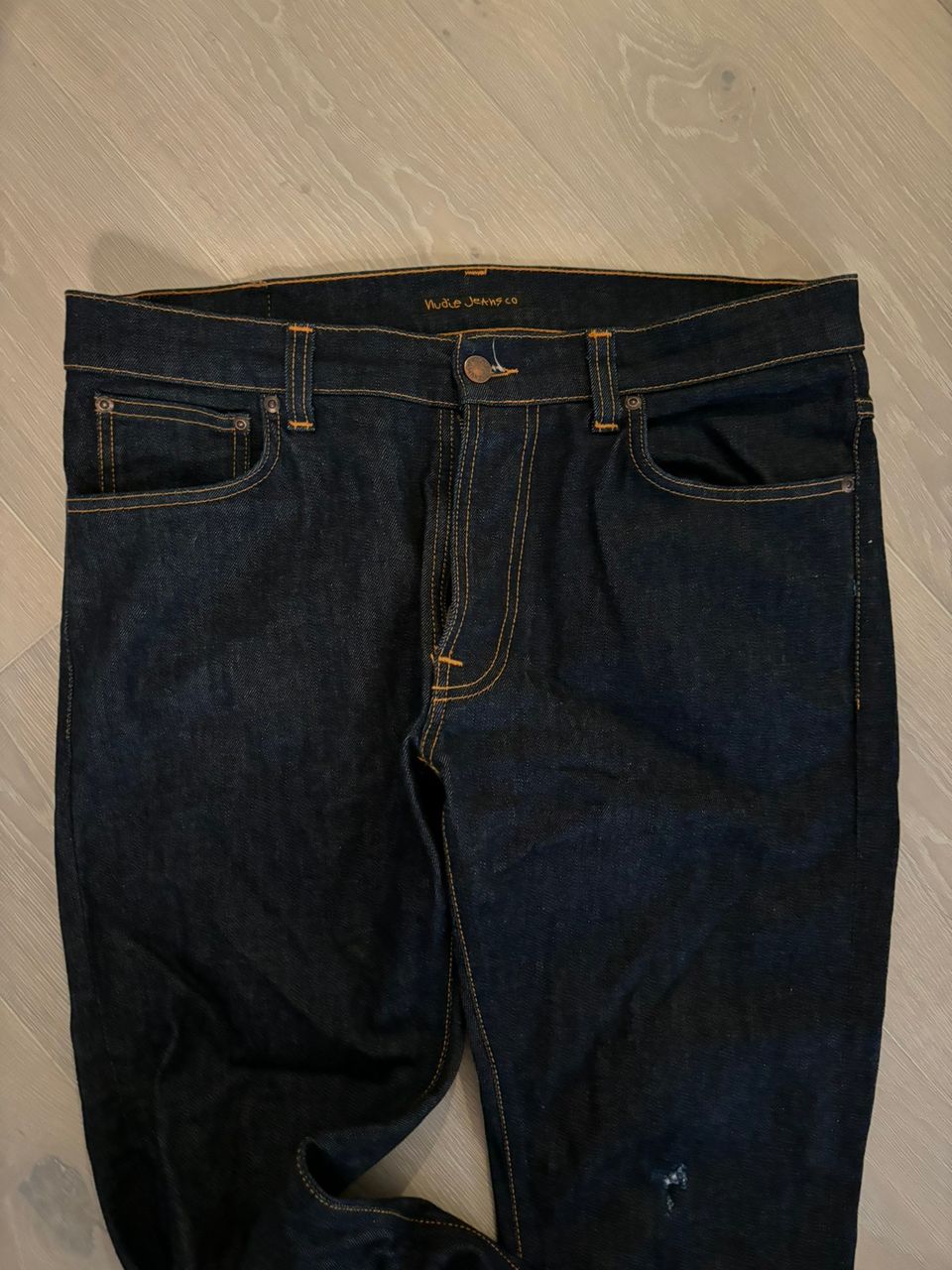 Nudie Jeans - Lean Dean farkut 34x30 (toisessa lahkeessa pieni reikä)