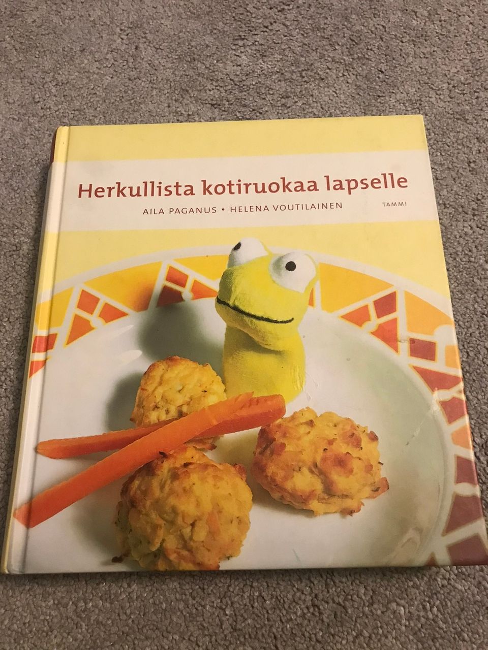 Herkullista kotiruokaa lapselle -keittokirja