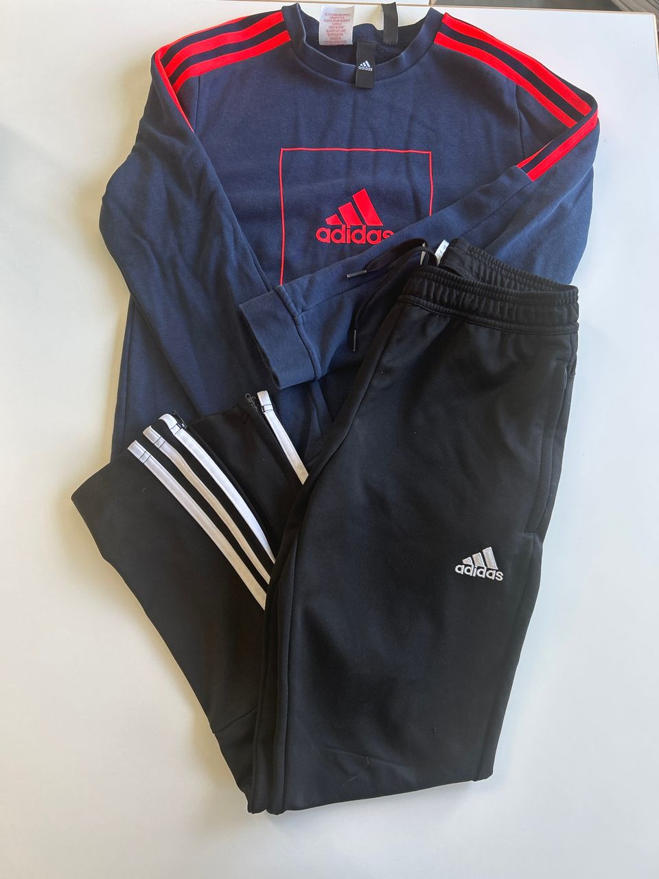 Adidas College+verkkarit