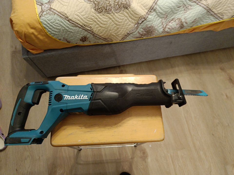 Makita DJR-186