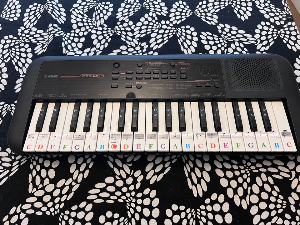 Yamaha pss-A50 keyboard