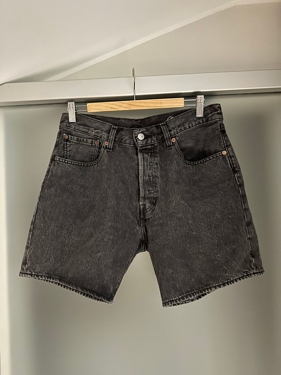 Levi’s farkkushortsit W32