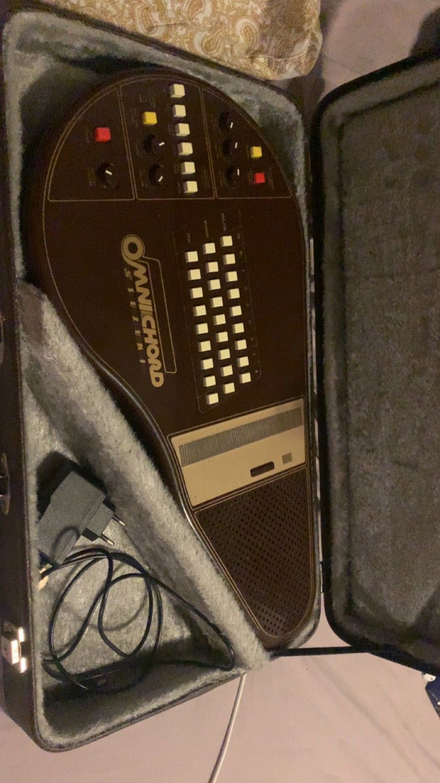 Omnichord om-27