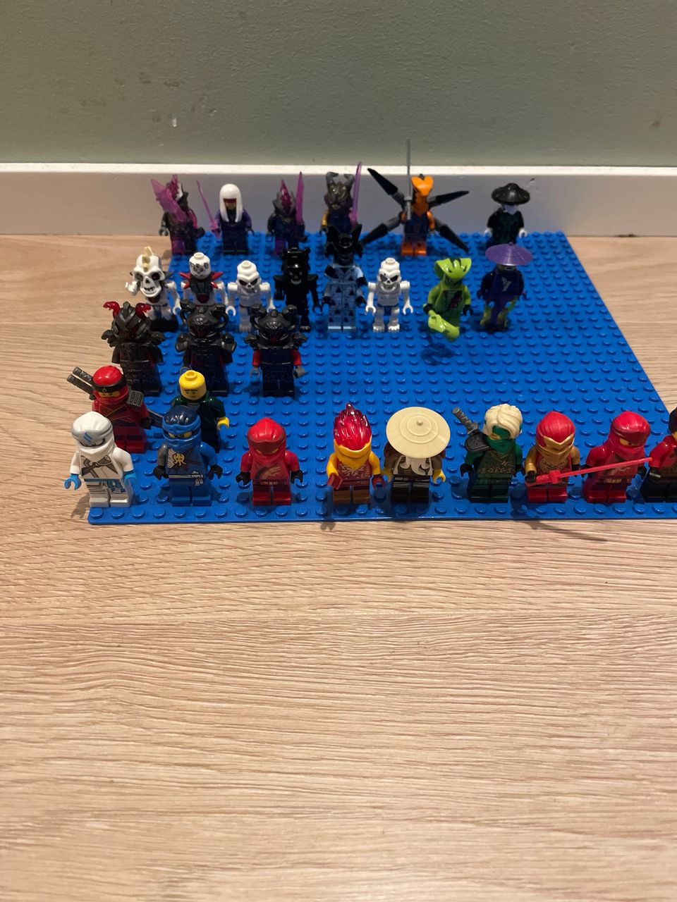 Lego ninjago minifiguurit