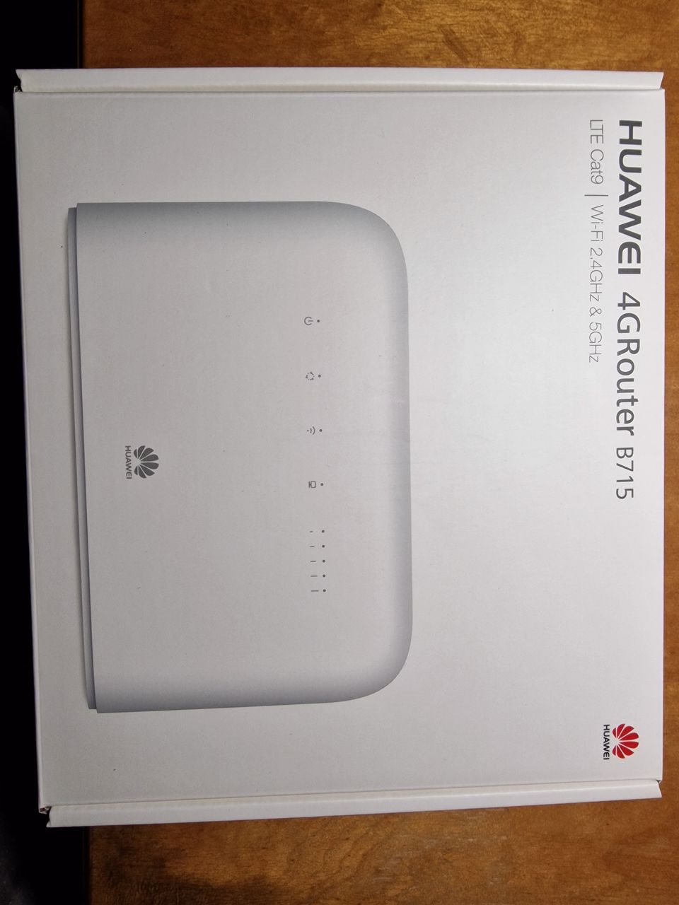 Huawei B715 4G+/LTE WiFi-reititin