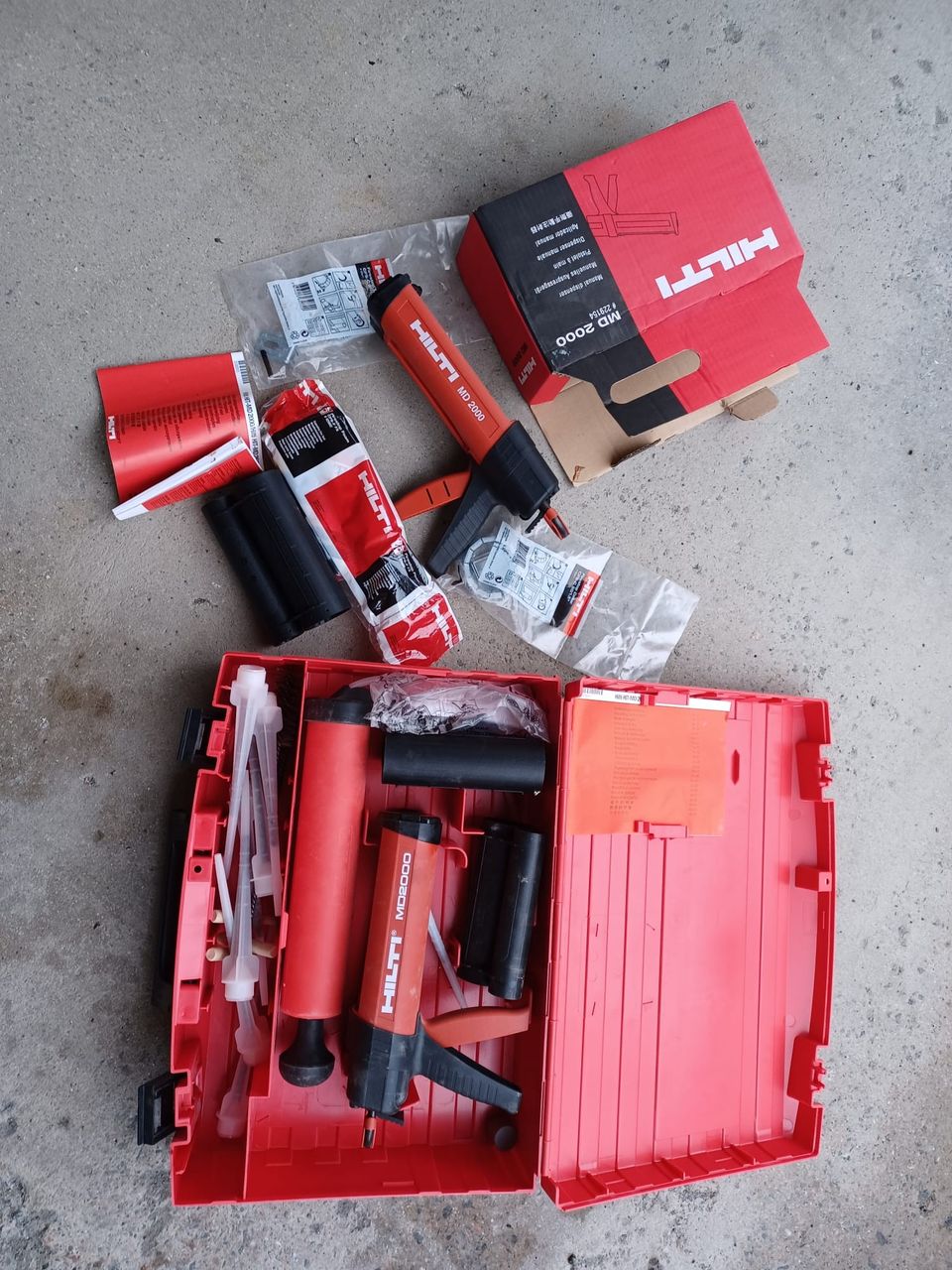 Hilti MD 2000 injektointi/ankkurointipuristimet 2 kpl