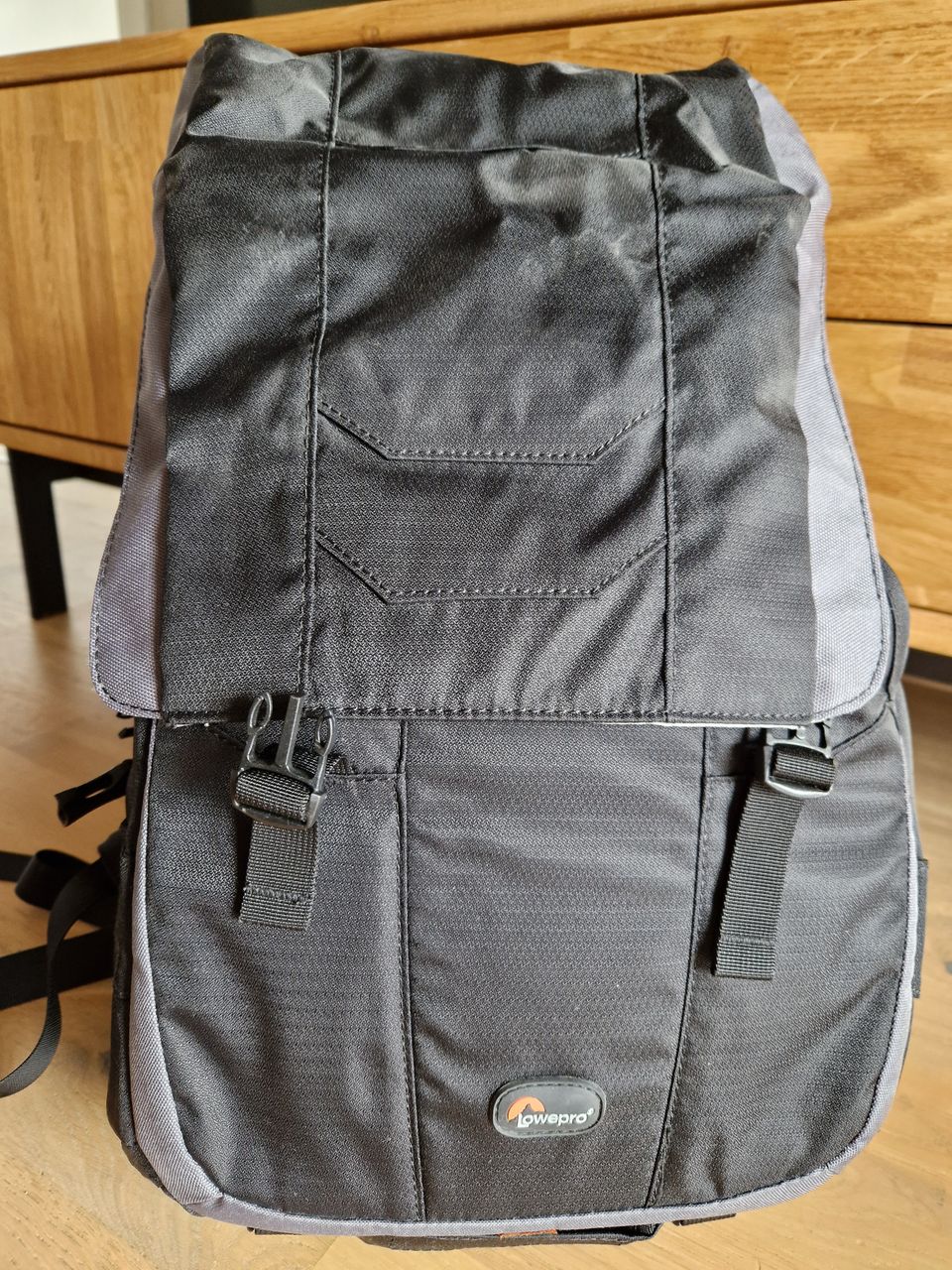 Kamerareppu Lowepro Versapack 200 AW