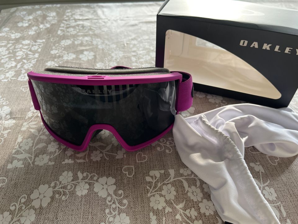 Oakley Laskettelulasit