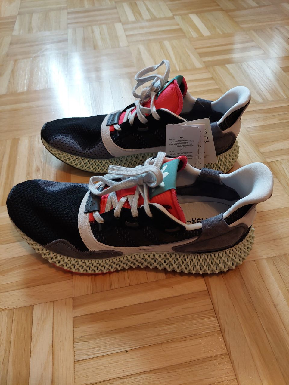 Adidas kengät (43 1/3)