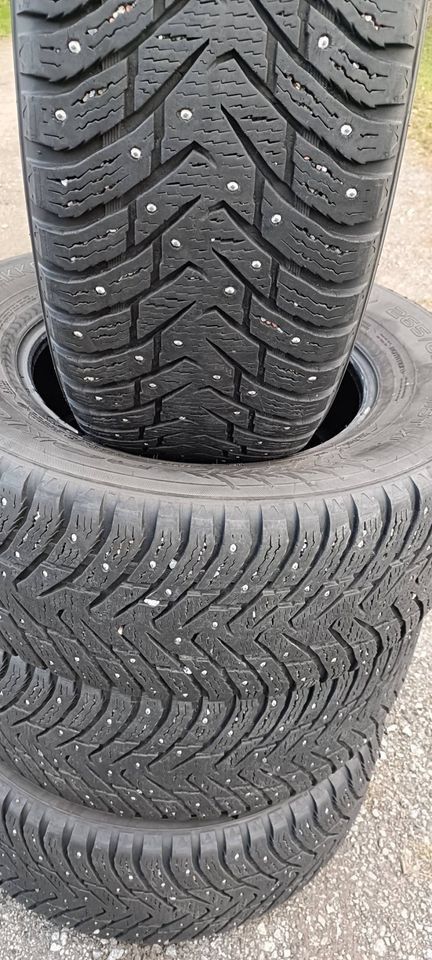 Nokian Hakkapeliitta 8 SUV 265/65/17 nastarenkaat