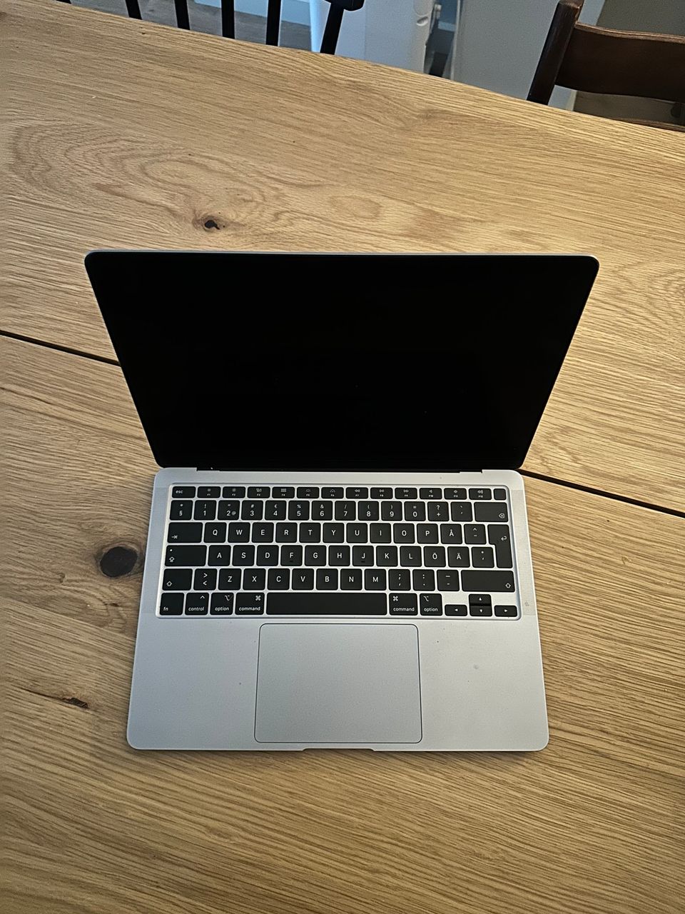 Apple MacBook Air 13’ 256Gt (ostettu 2021)