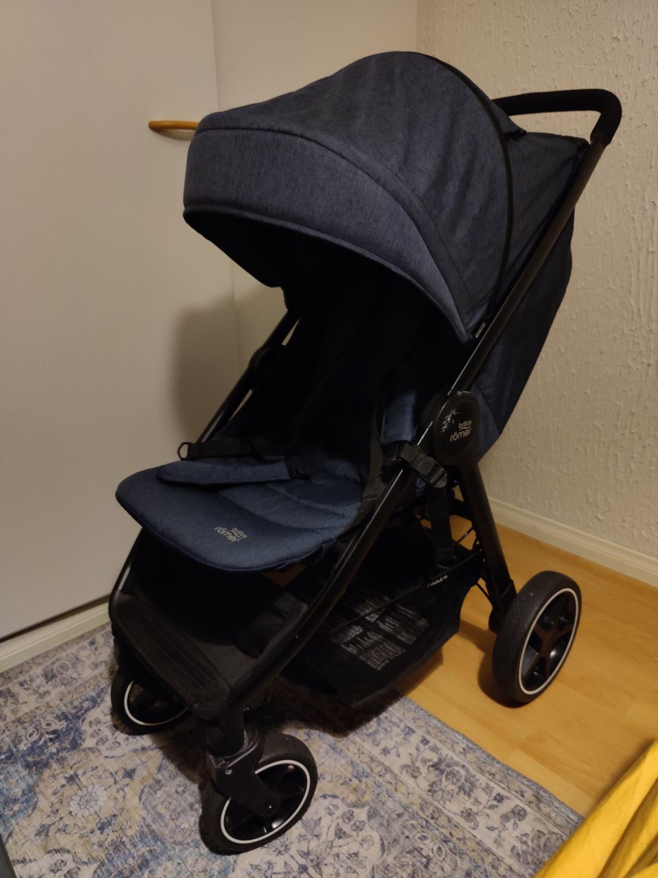 Britax B-agile