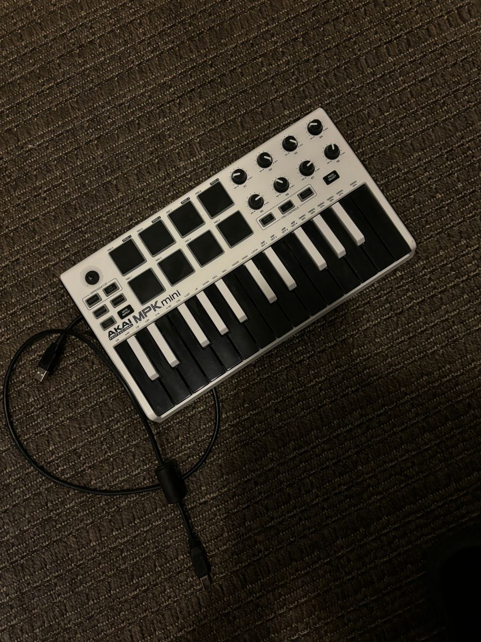 Akai MPK mini