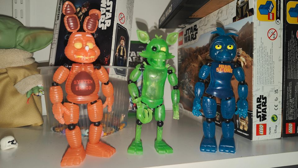 Funko FNAF Glow in The dark figuurit yhteishintaan