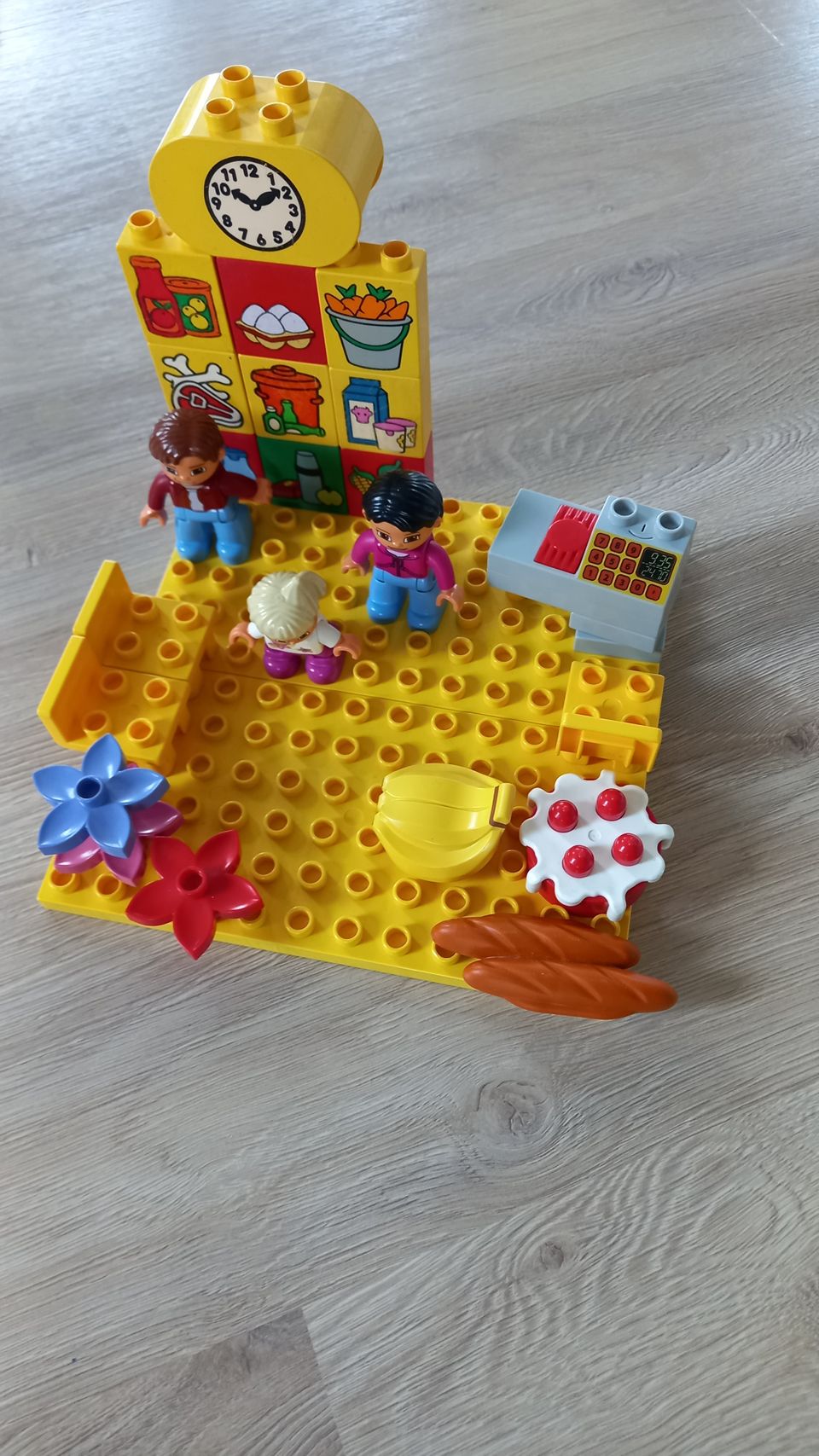 Lego Duplo kauppa, autokorjaamo, eläintarha yhteishintaan!