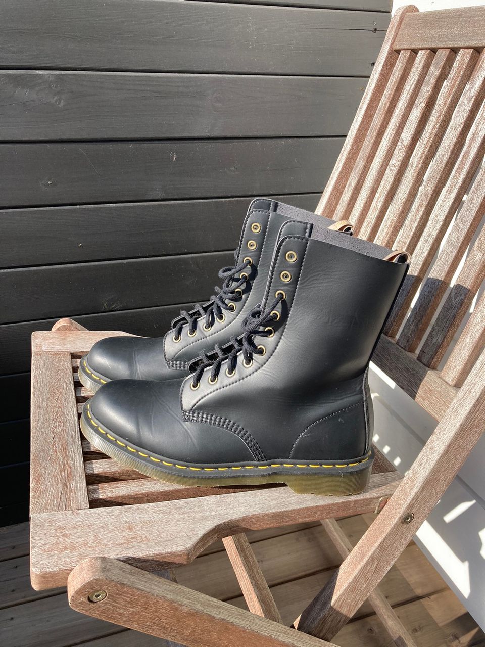 Uudet vegan leather drMartens 46