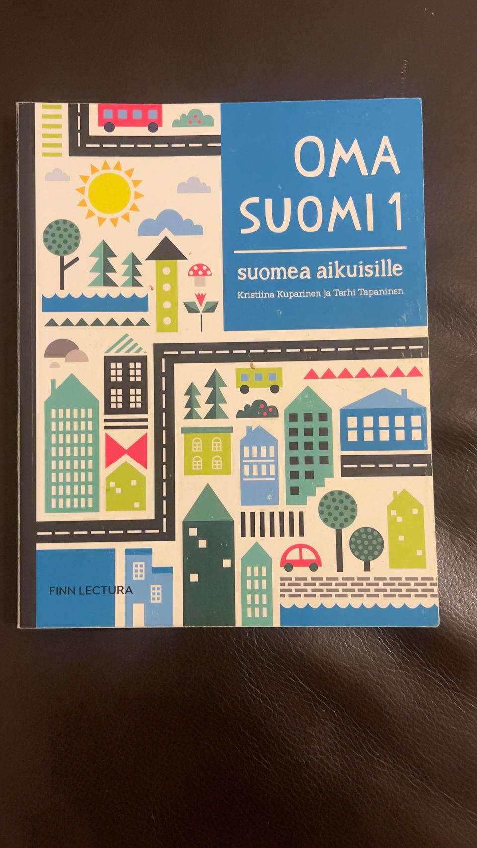 Suomea aikuisille - Oma Suomi 1