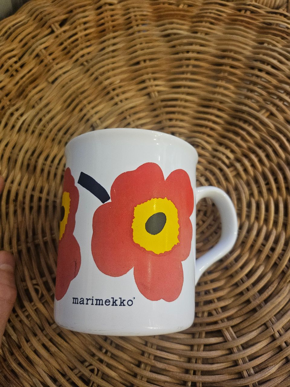 Marimekko muki " made in england " punainen.