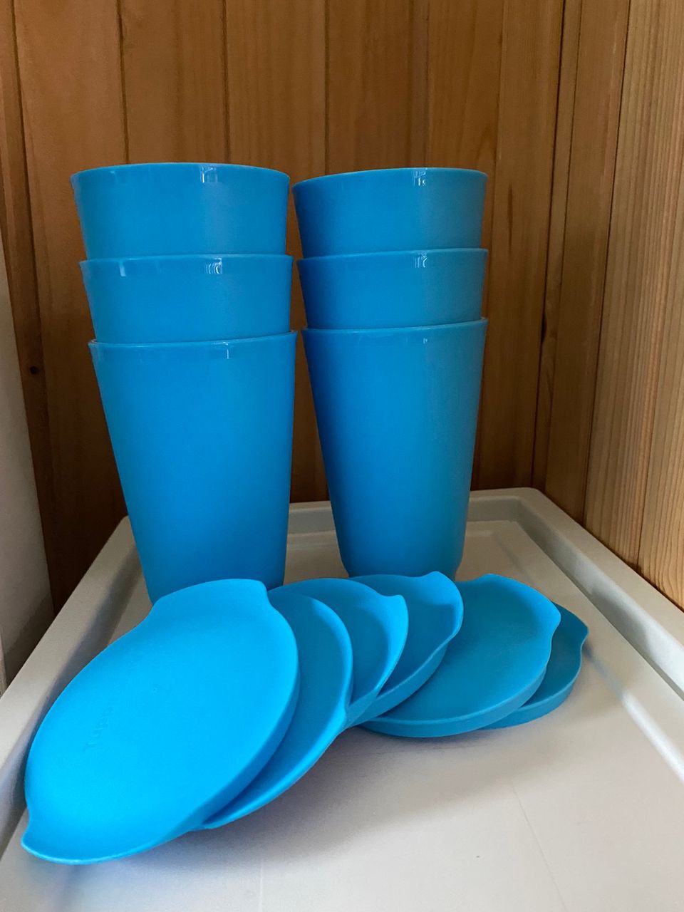 Tupperware kannelliset mukit