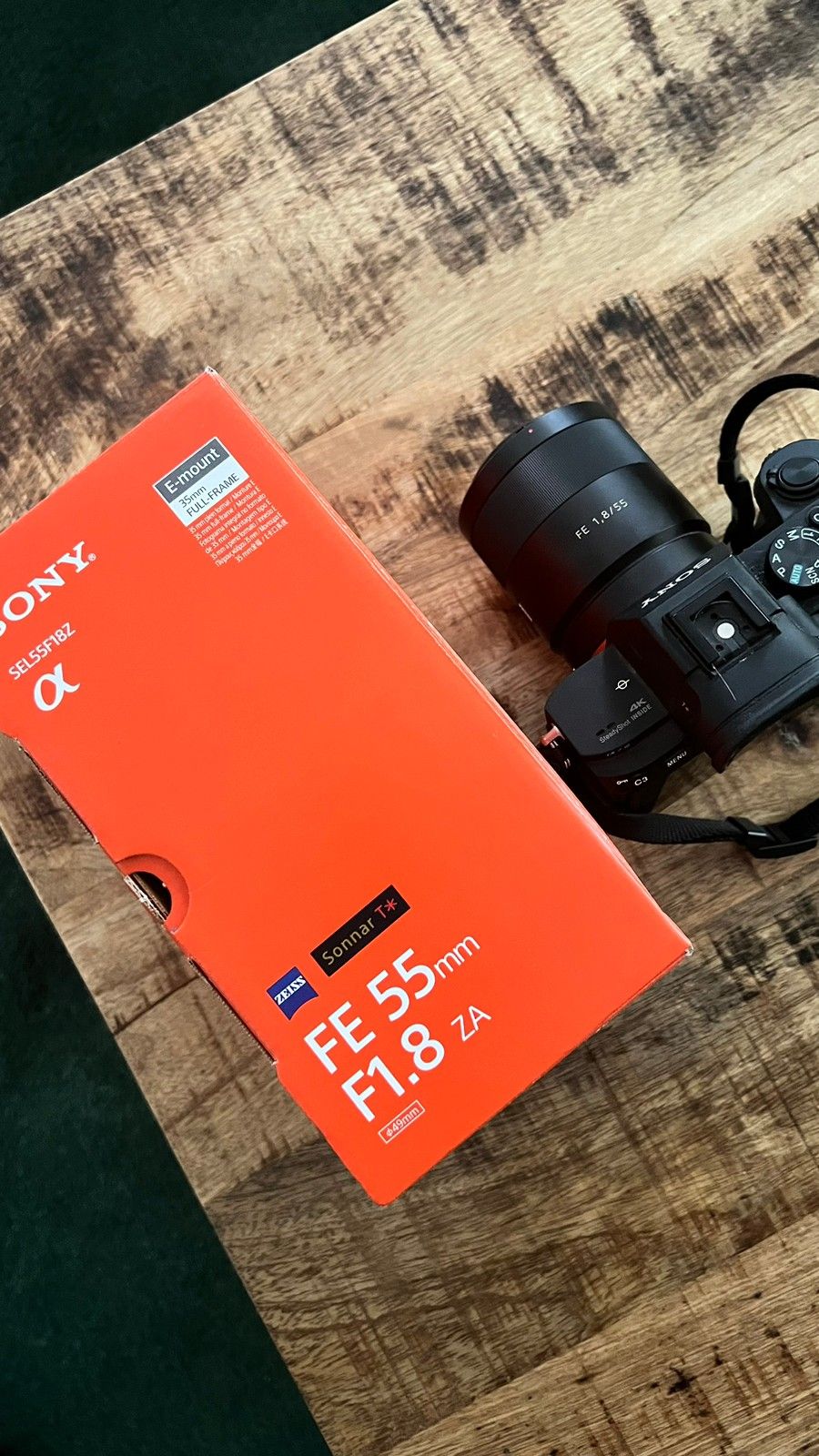 Sony FE 55mm f/1.8 ZA