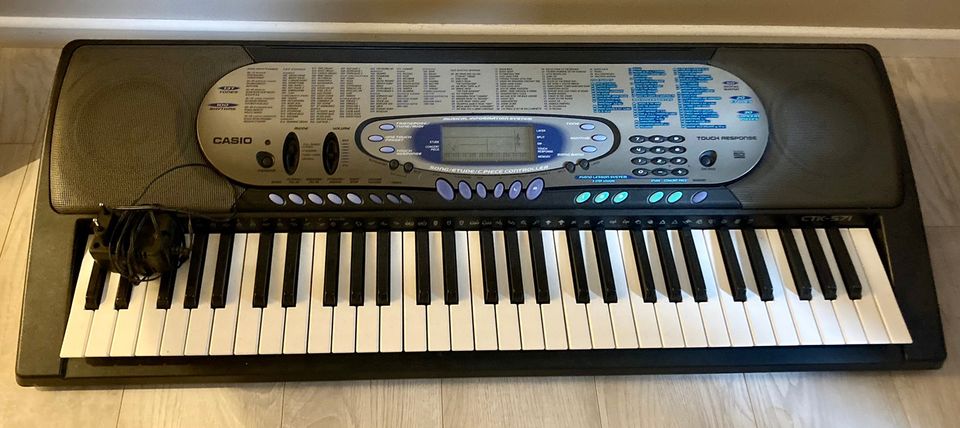 Casio CTK-571 kosketinsoittimet