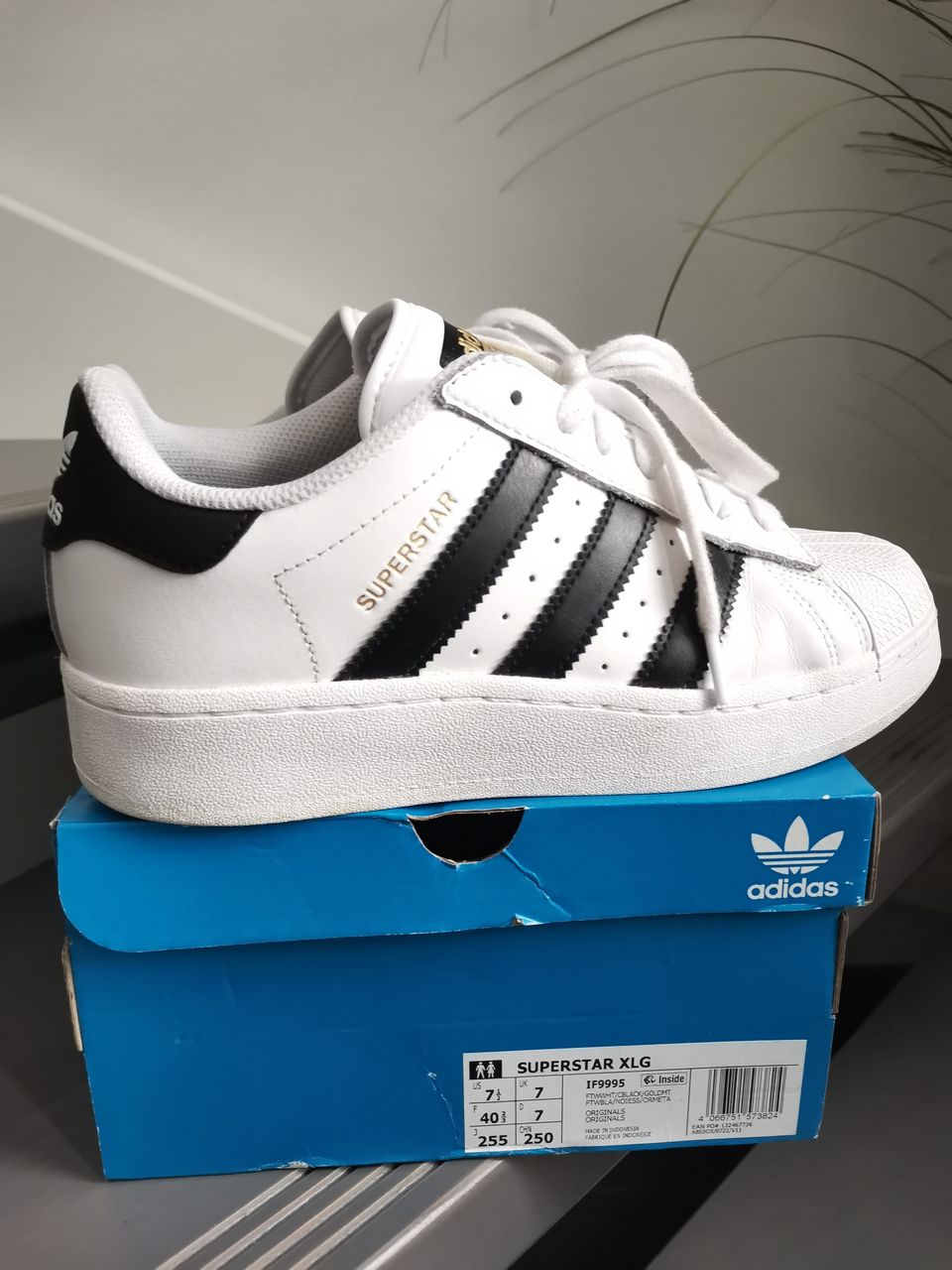 Adidas Originals
SUPERSTAR XLG, koko 40⅔