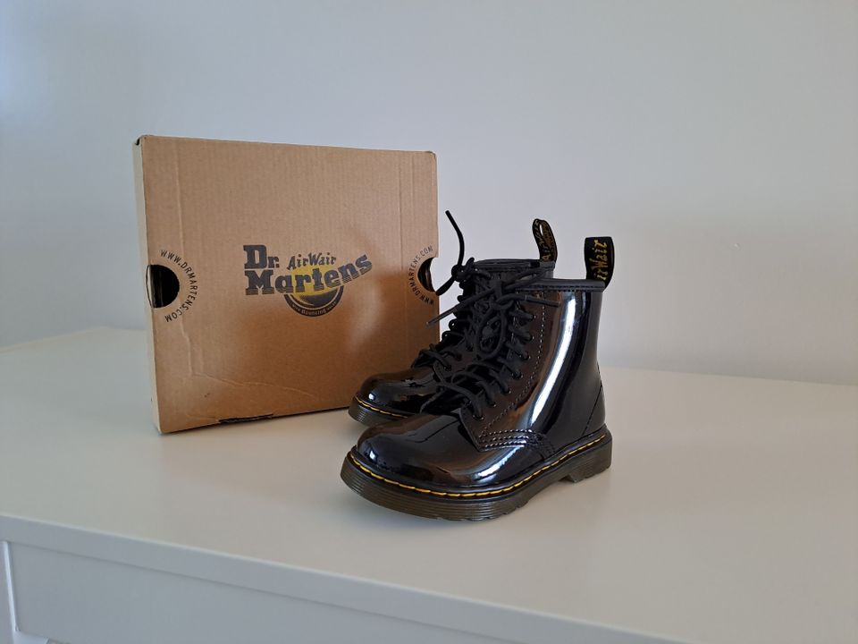 Dr. Martens lasten maiharit, koko 25. Uudet!