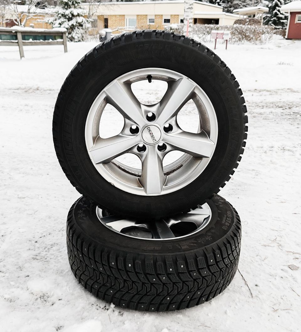 Michelin X-Ice North nastarenkaat Dezent vanteilla