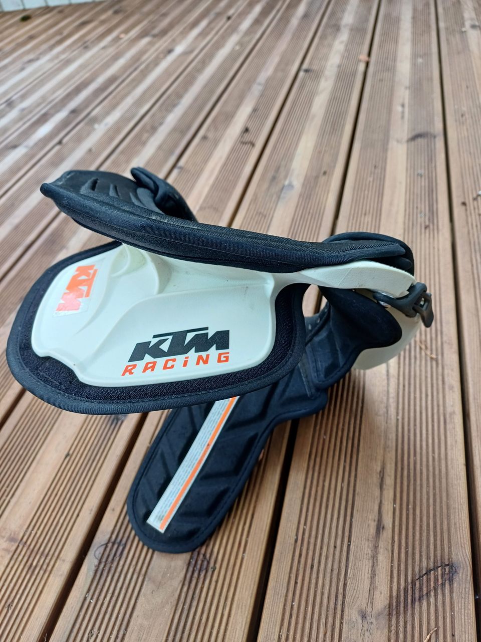 KTM niskatuki KTM NECK BRACE ADV II