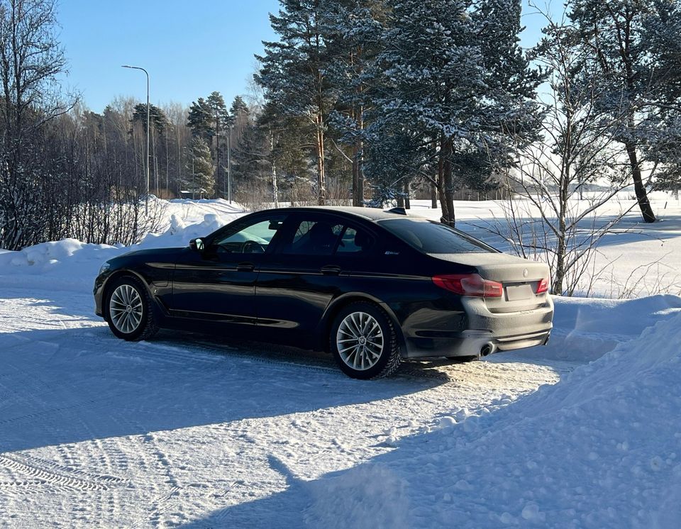 BMW alkuperäiset alumiinivanteet 18” (G30)