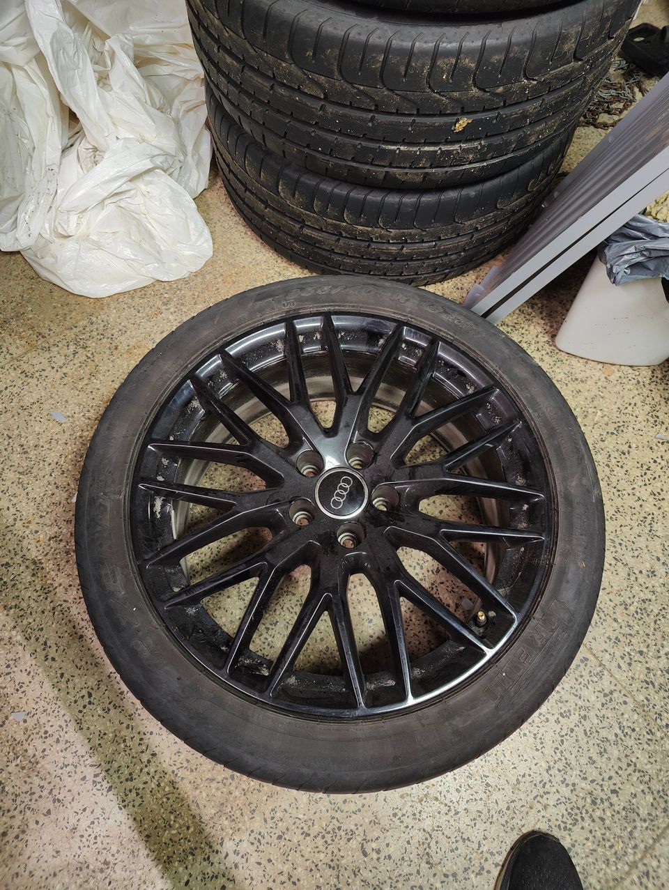 Audin Black Edition 19" (2018)