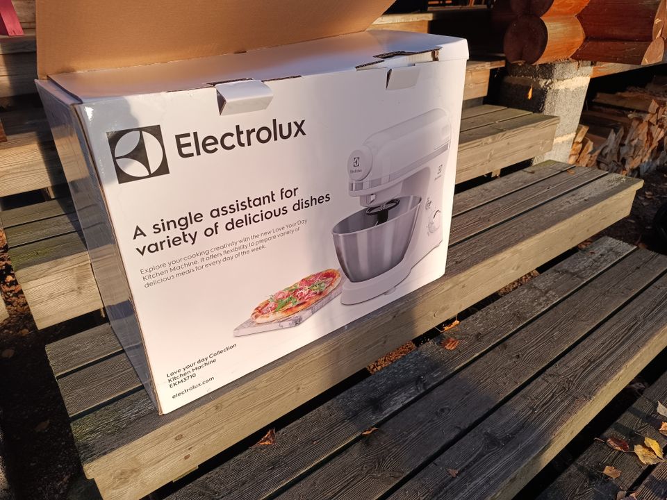 Electrolux yleiskone ekm3710 UUSI