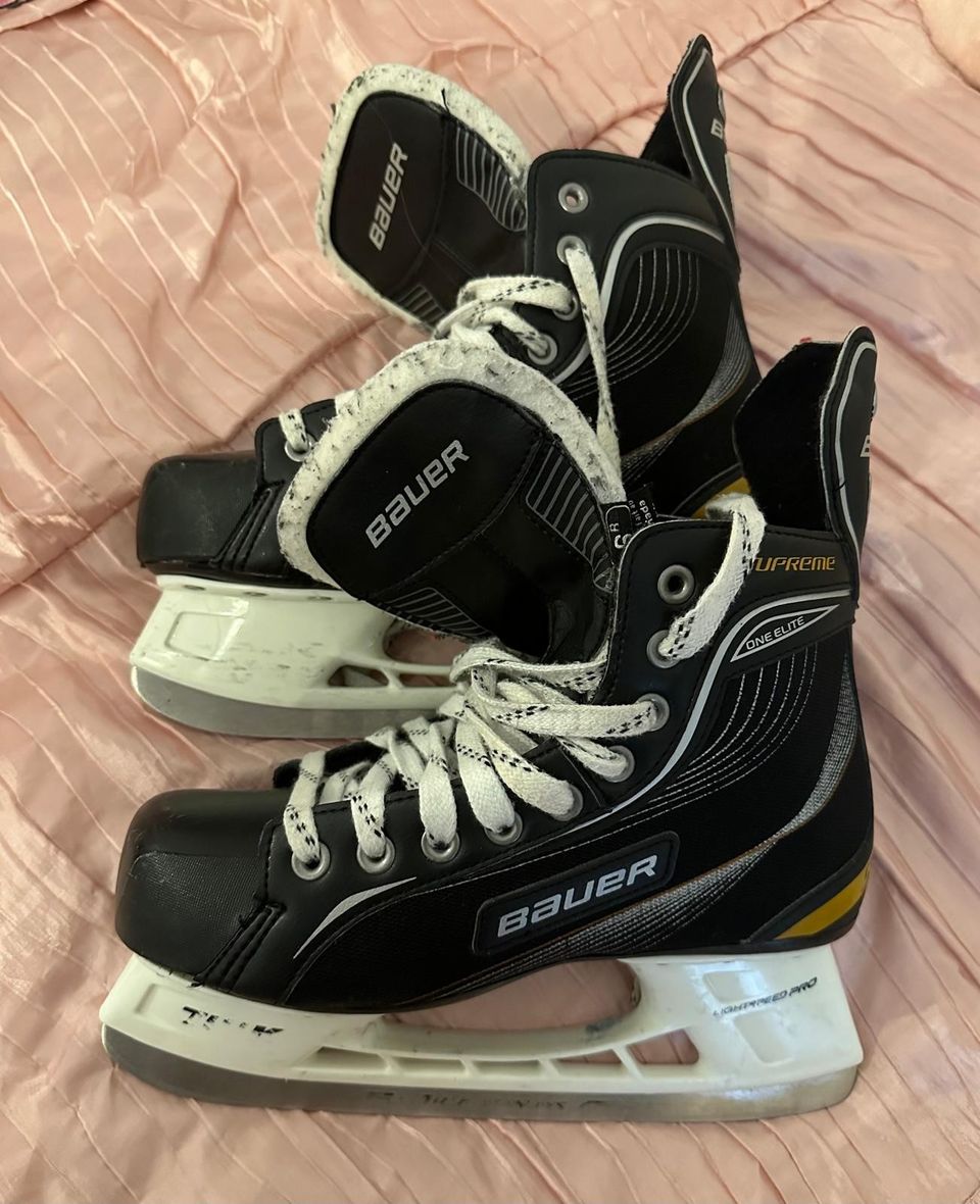 Bauer hokkarit koko 40,5