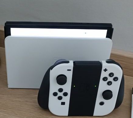 UUSI! NINTENDO SWITCH OLED - Konsoli