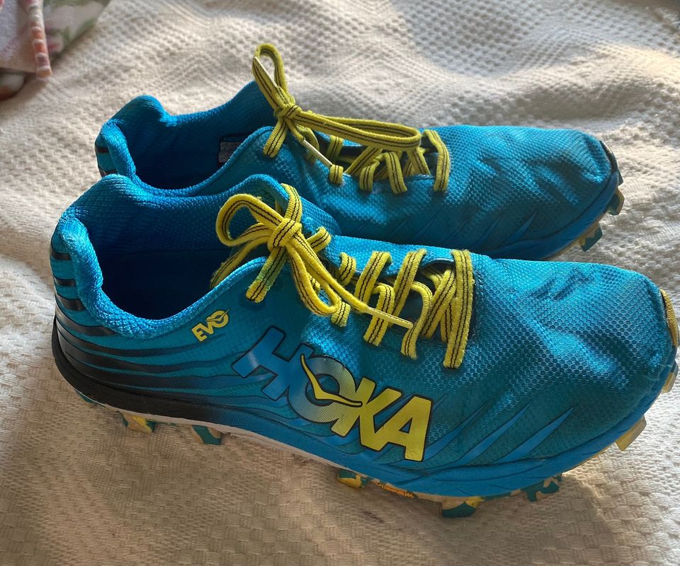 Hoka Evo maastojuoksukengät  kokoa EU 40 UK 6,5