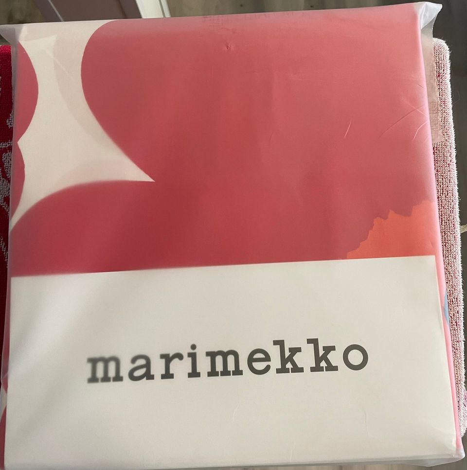 Marimekko Unikko tuplapussilakana 240x220 uusi