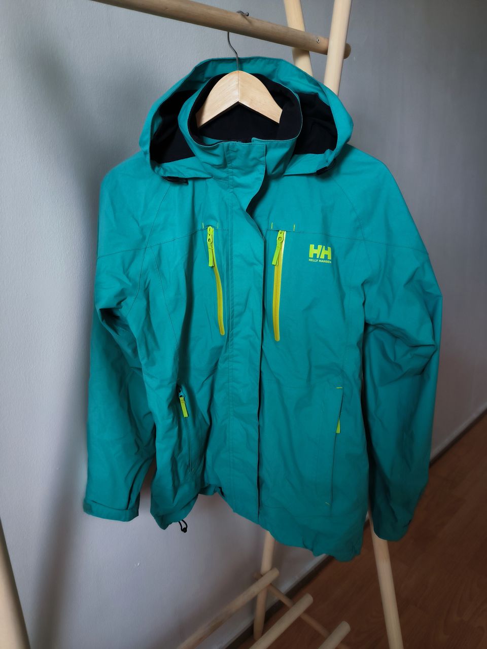 Helly Hansen naisten kuoritakki M