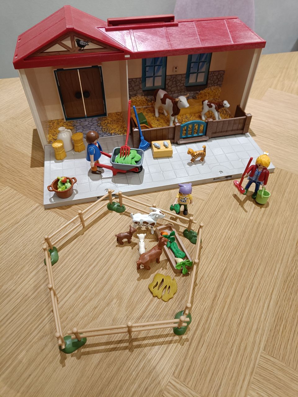 Playmobil Country - Kannettava maalaistalo