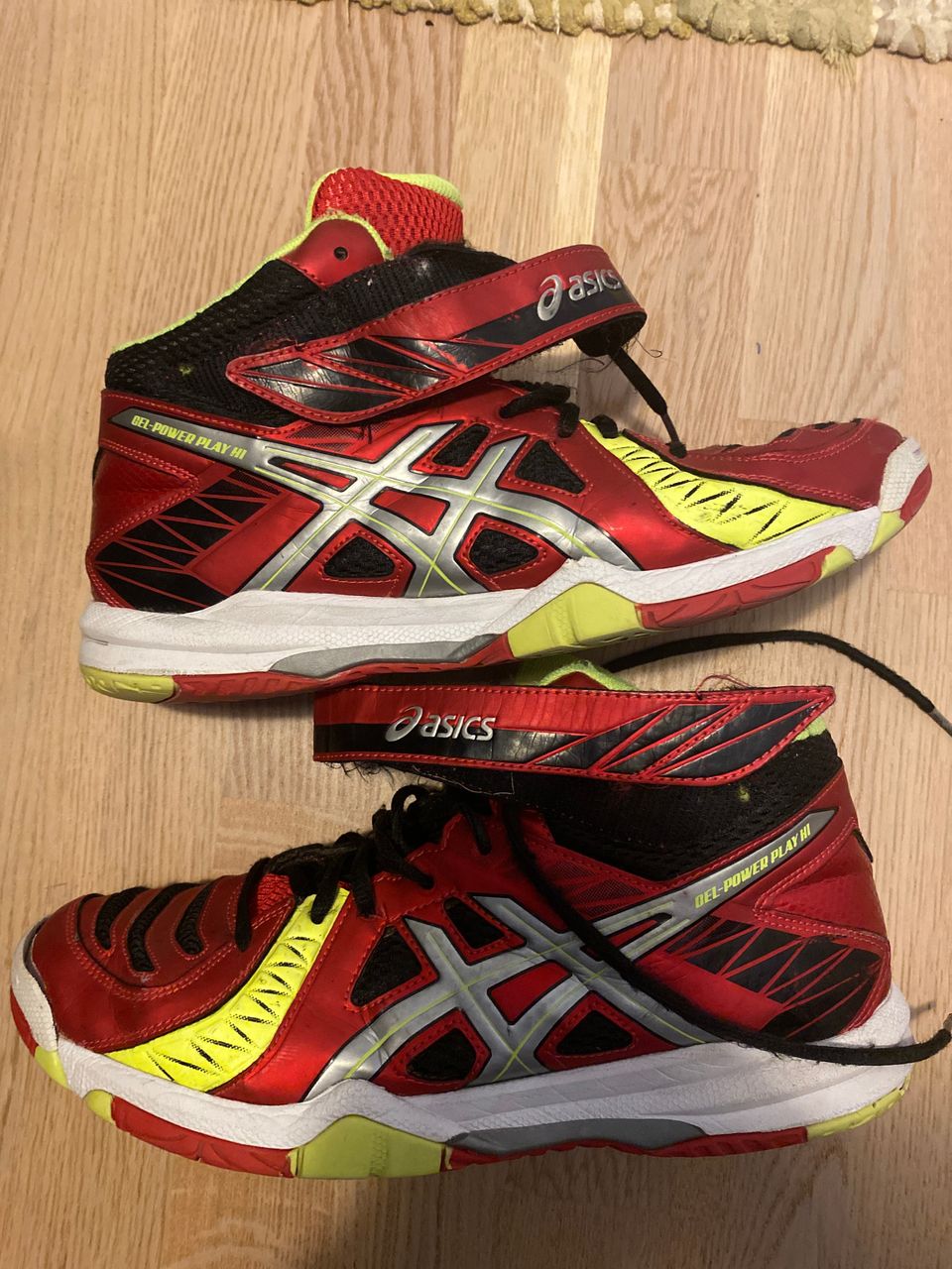 Asics P50NQ sisäpelikengät