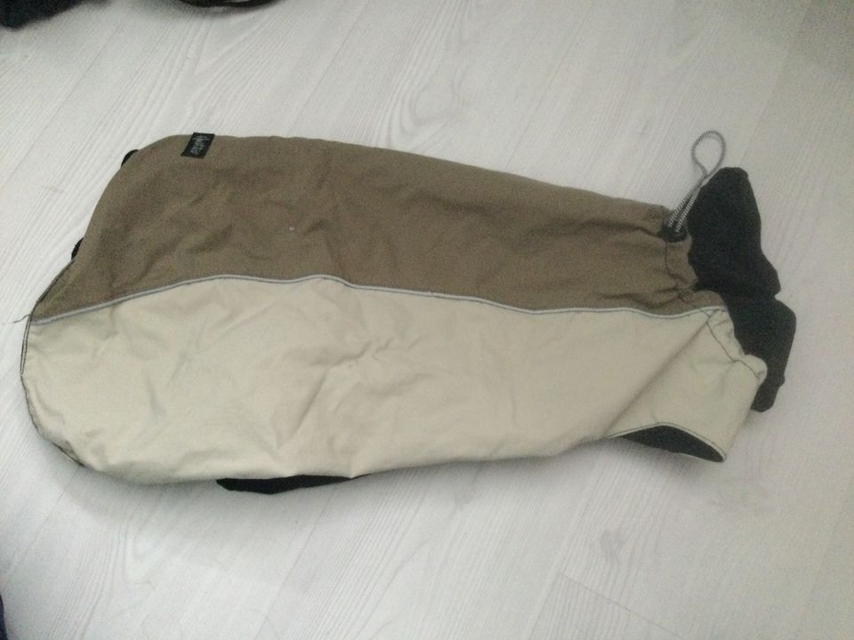 Koiran Hurtta sadetakki 55cm